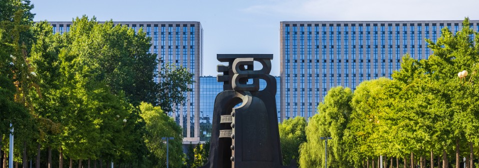 英国上市公司365